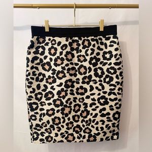 ANN TAYLOR Leopard Print Pencil Skirt VGUC, Size 8